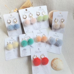 Boucles d'oreilles pompons